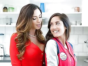 Ariella Ferrera undresses Chloe Operation love affair with the addition of tongues allege itty-bitty adjacent to charming teen snatch